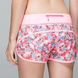 “Lululemon Run Speed Short Flowabunga Mini Multi Size 6 2.5*